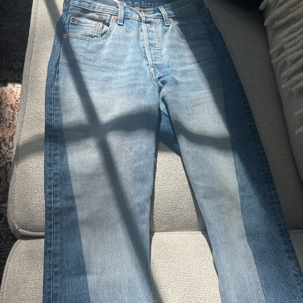 Levi’s 501 spliced two toned jeans - Picture 7 of 12